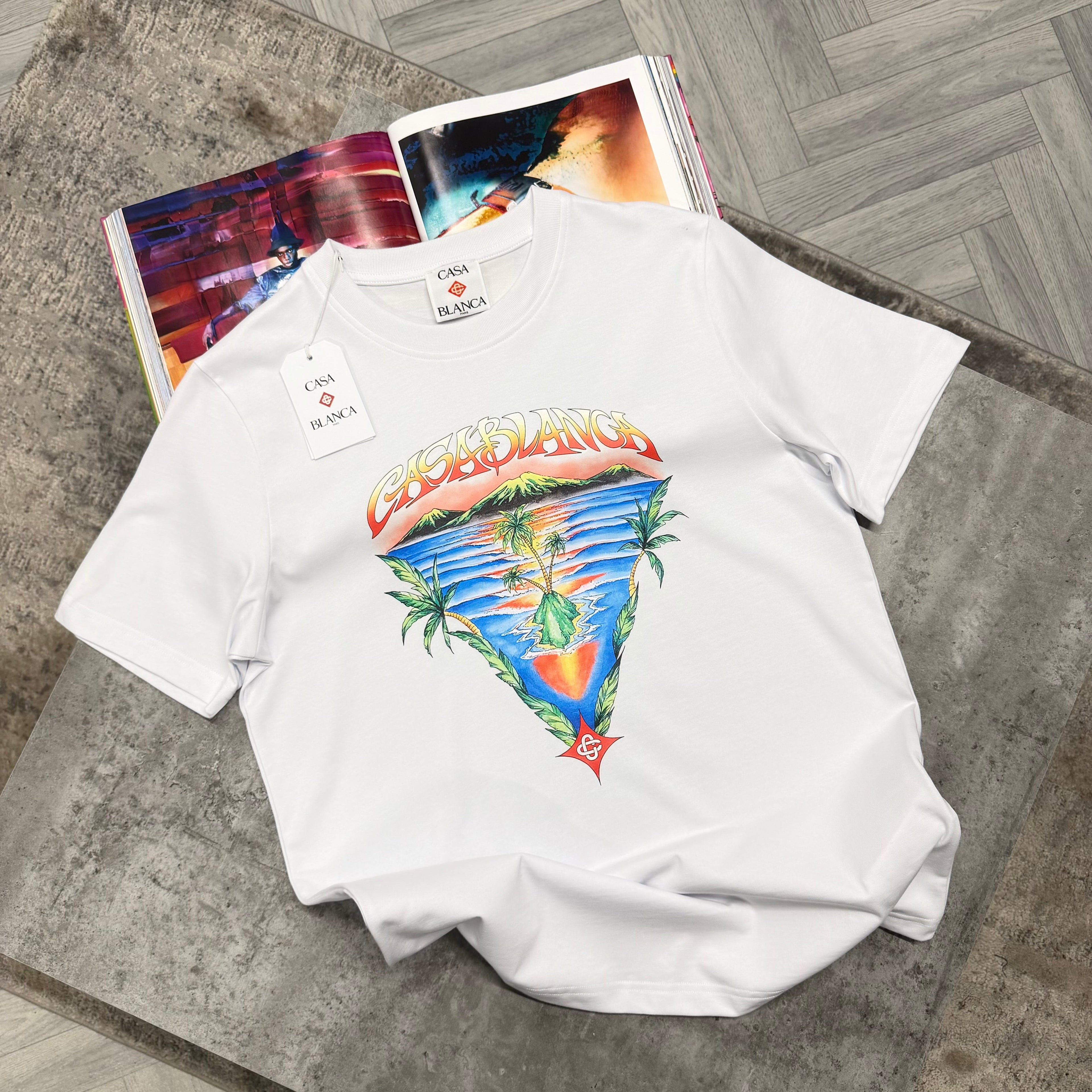 CB TRIANGLE T SHIRT - WHITE