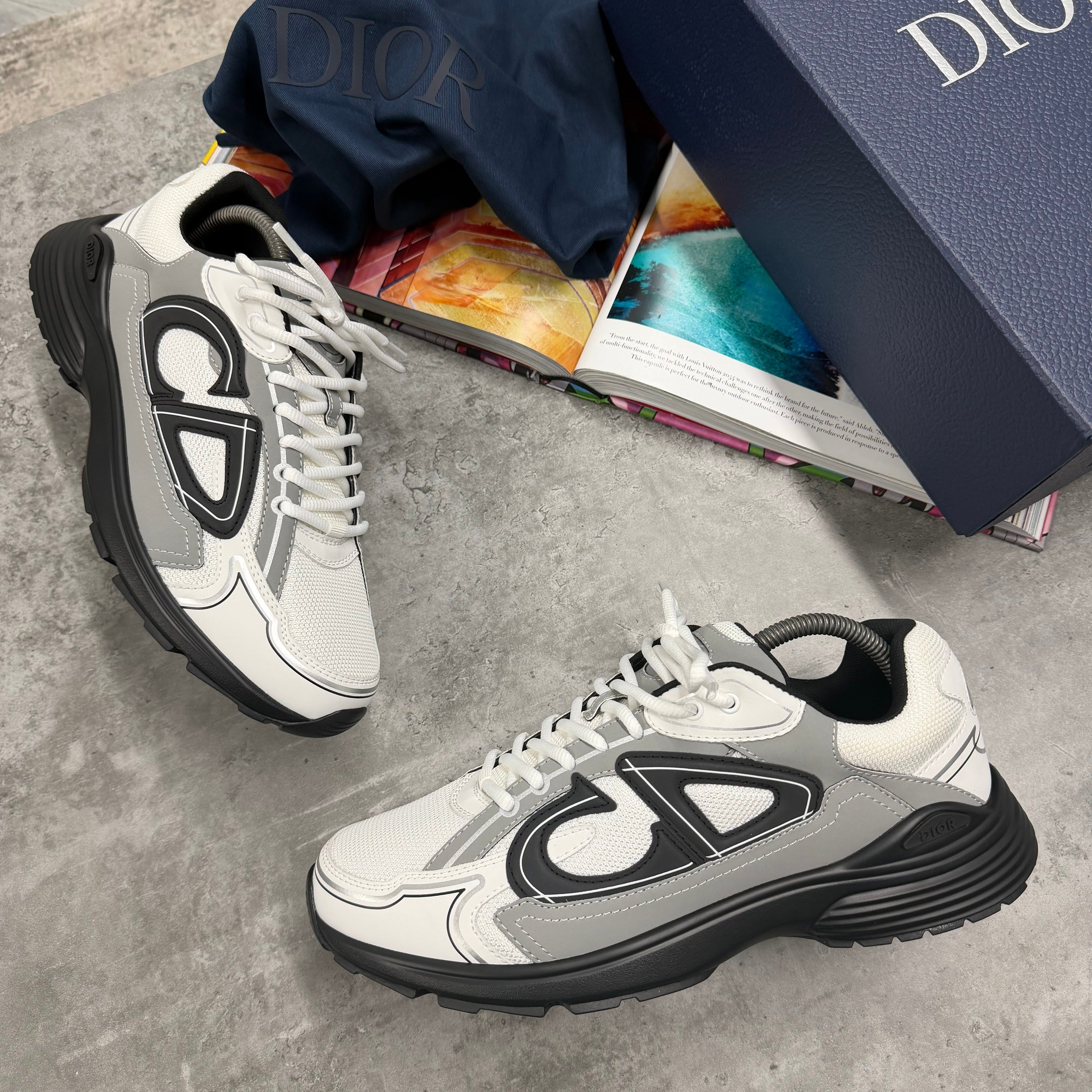 B30 TRAINER - WHITE / BLACK