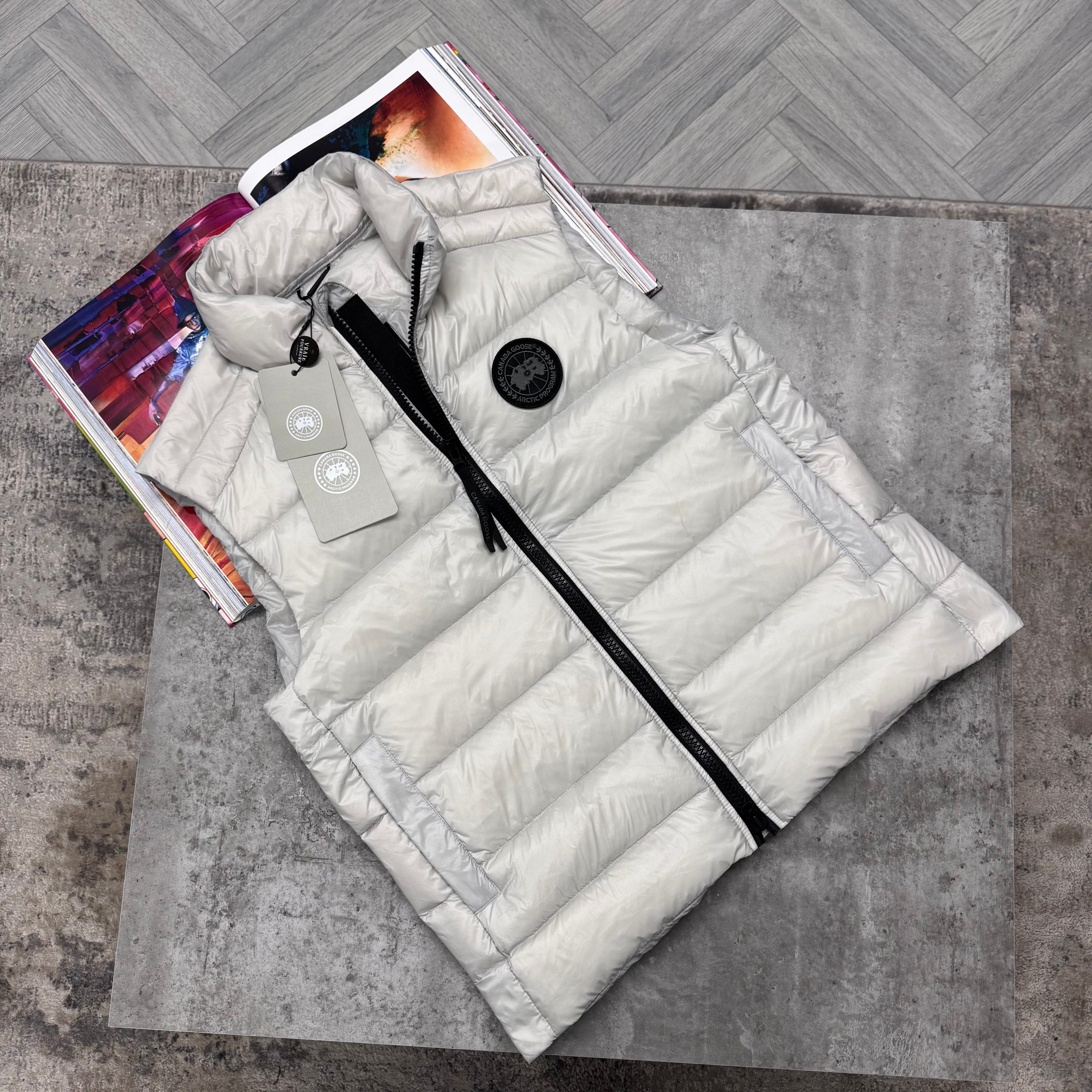 CG CROFTON BLACK BADGE GILET - LIGHT GREY